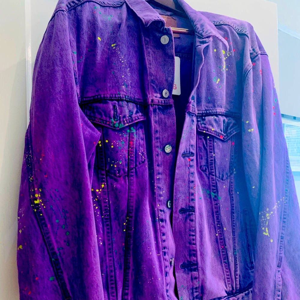 Paint splatter purple Levi’s Jean Jacket 💜